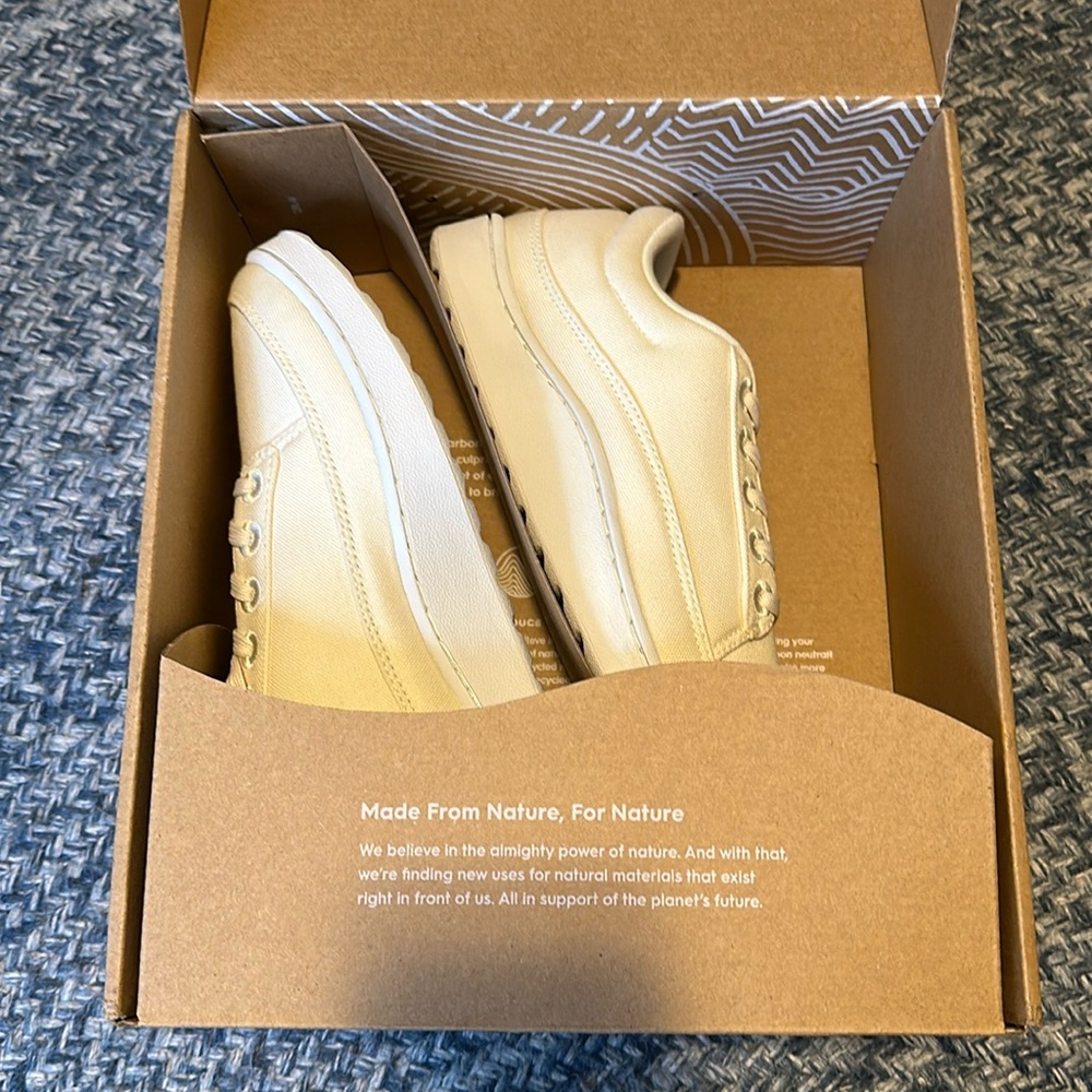 NWT Allbirds Women’s Canvas Pacers Vegan